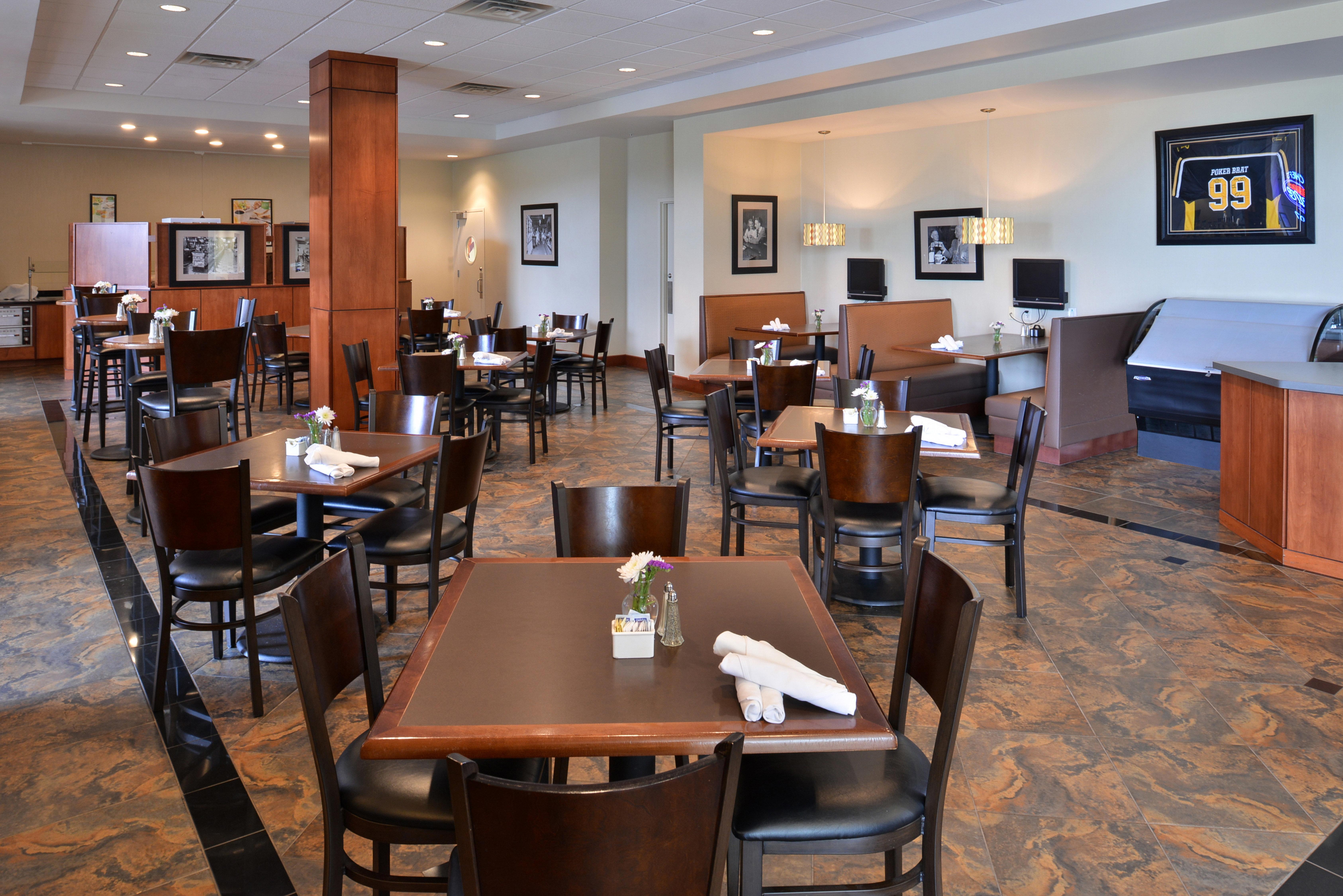 Holiday Inn Madison At The American Center By Ihg Esterno foto