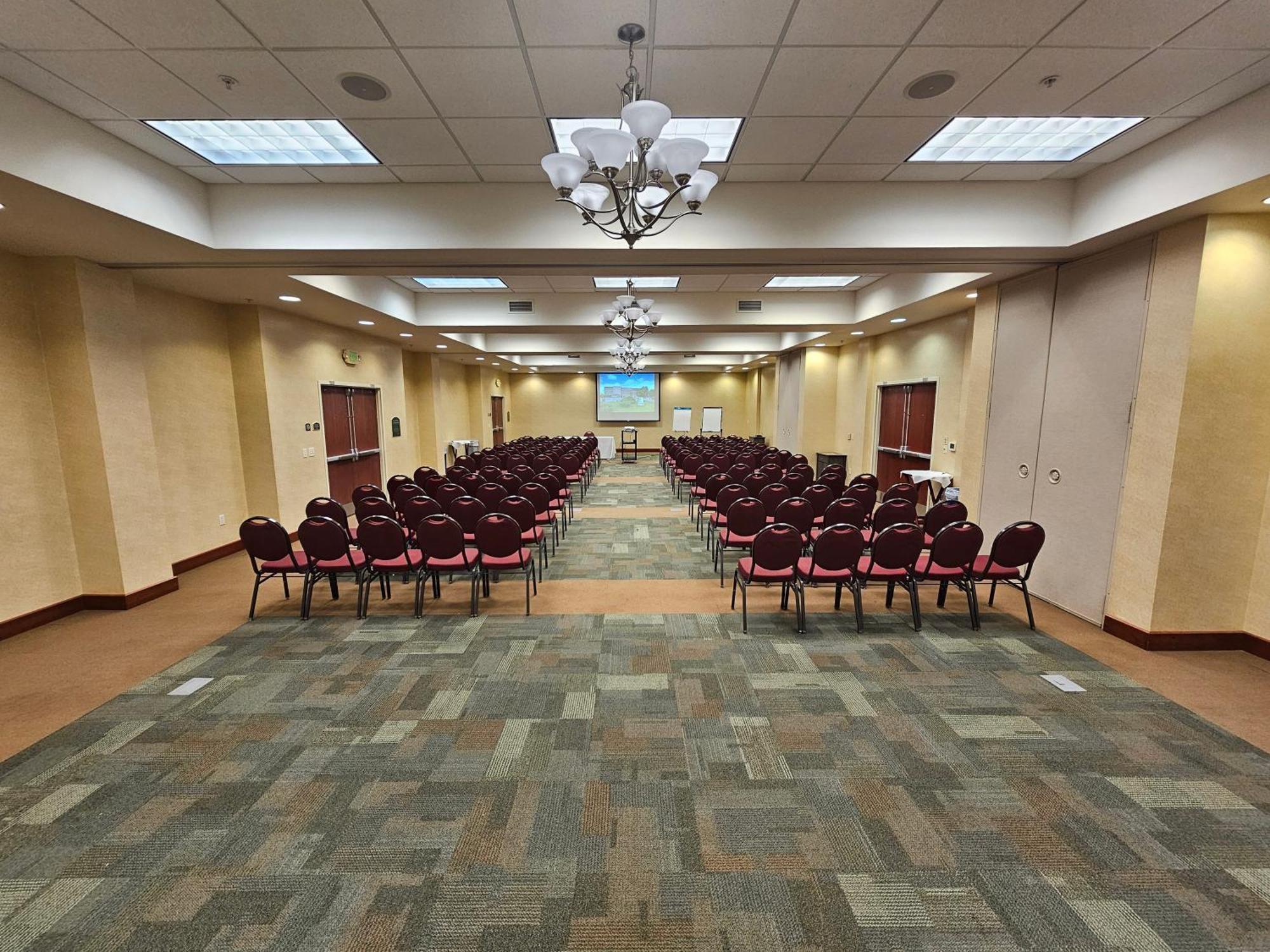 Holiday Inn Madison At The American Center By Ihg Esterno foto